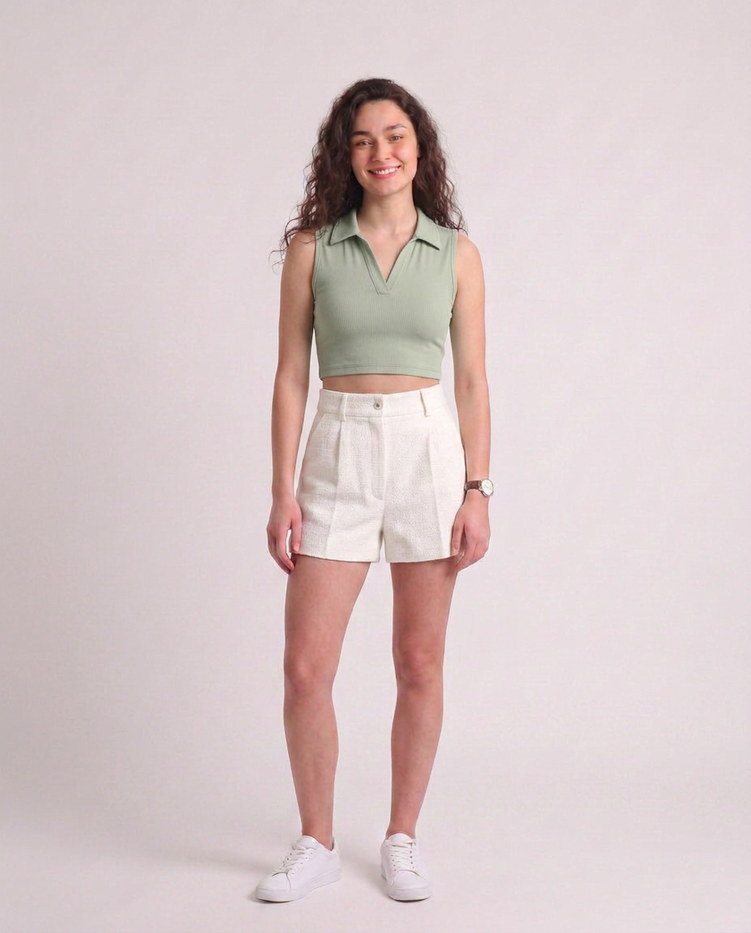 Sleeveless Collar Top