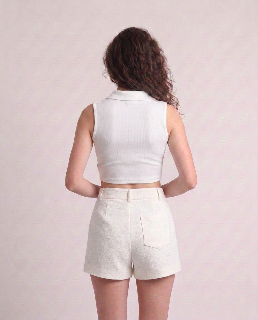 Sleeveless Collar Top